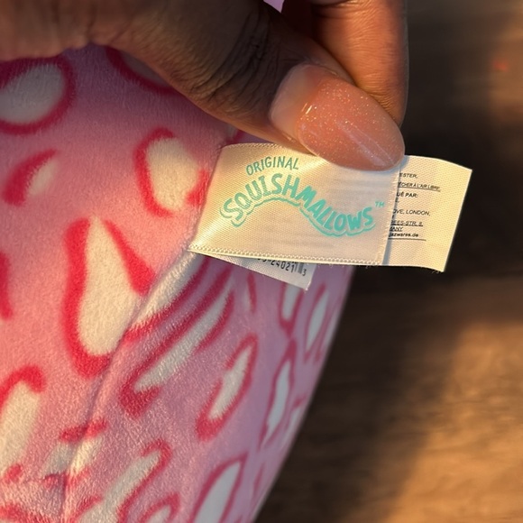 LARGE/giant Squishmallows valentine - Cheetah Print - Pink&white style - Picture 4 of 4